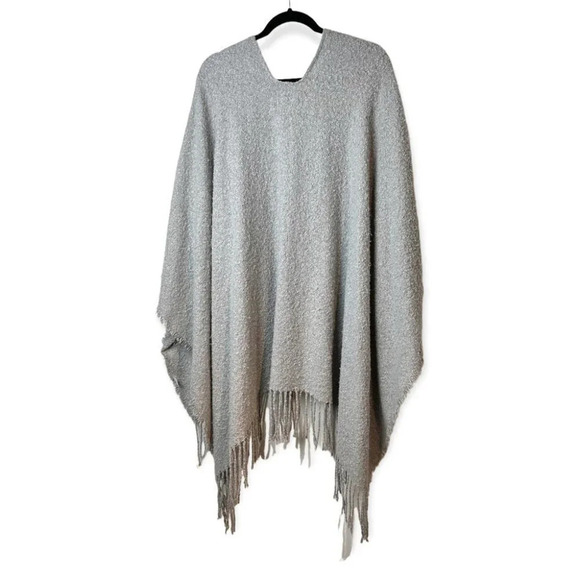 Ardene Grey Super Soft Ruana w Tassels - Picture 2 of 5